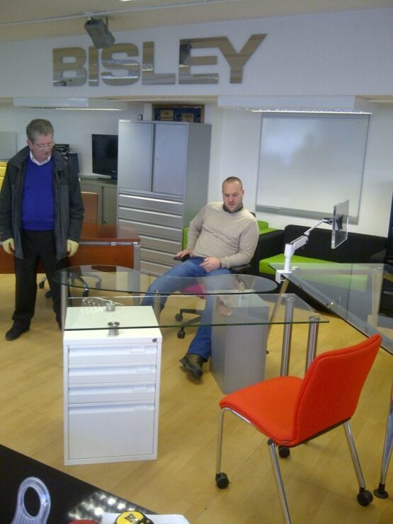 Pedestal Desk - Image 2