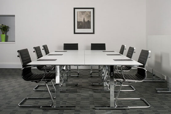 Vivanté Flip Top Meeting Table