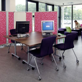 Vivanté Meeting Table