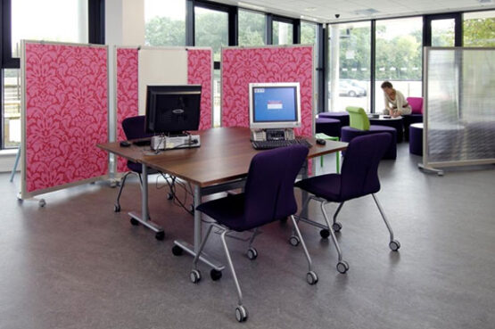 Vivanté Meeting Table