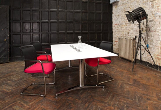 Breve Boardroom Meeting Table