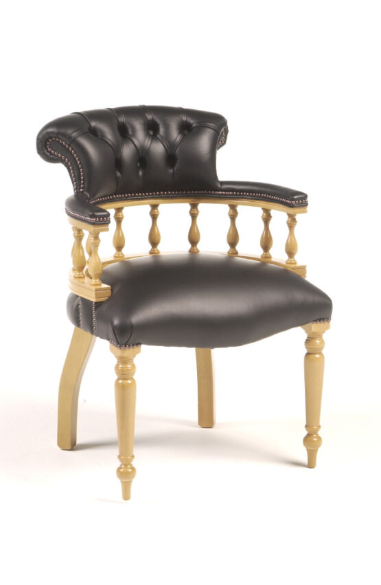 CAPTAIN’S STAND CHAIR