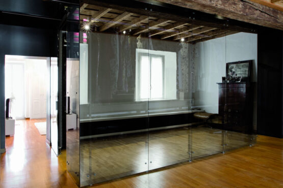 POLE - Image 14
