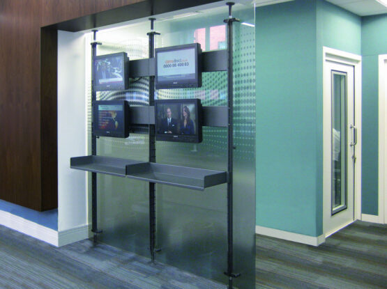 POLE - Image 16