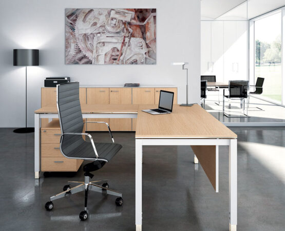 Operative X4 Bench Desk