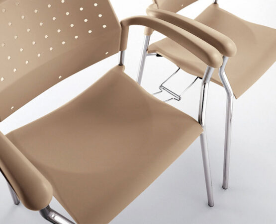 TR3 Executive Office Meeting Chair - Image 5