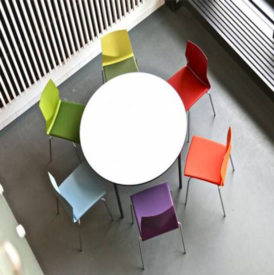 FOUR EATING - Image 14