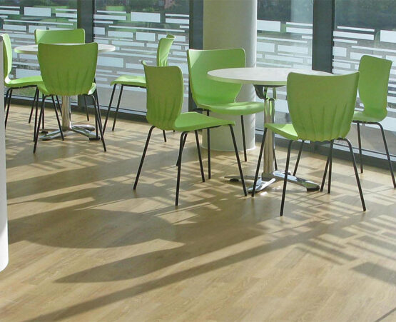 X BASE TILT TOP TABLE - Image 4