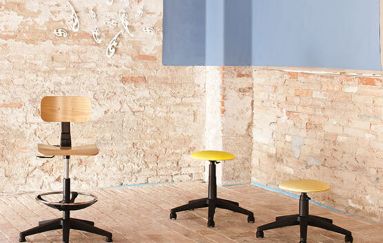 Techno Draughtsman Chair