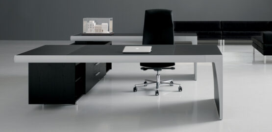 CX-Executive Office Desk - Image 2