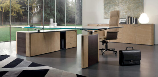 De Symetria Glass Executive Office Desk