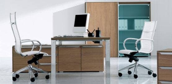 Office workstation - Image 3