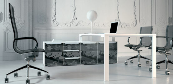 Office workstation - Image 2