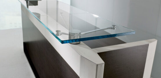 De Symetria Glass Executive Office Desk - Image 15
