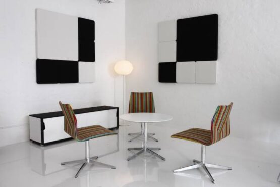 FOUR RESTING - Image 12