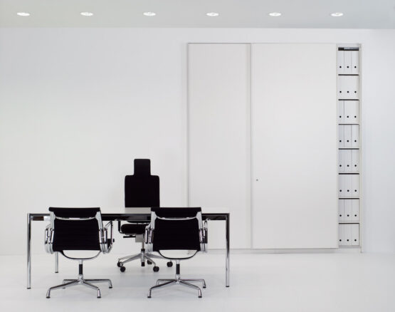 SLIDING DOOR SYSTEM