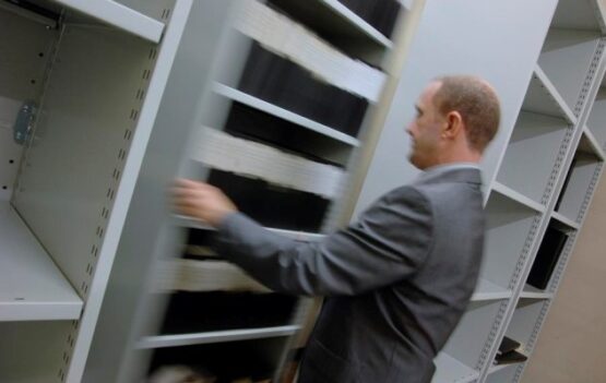 MOVE A SIDE MOBILE SHELVING - Image 2