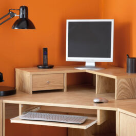 Oakwood Corner Desk Hutch