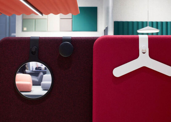 Collect Screens and Accessories - Image 3