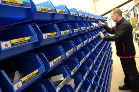 PLASTIC CONTAINERS - Image 2