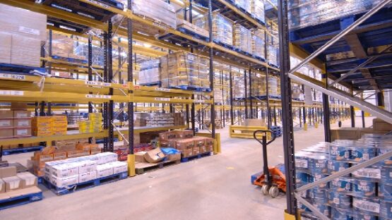 WIDE AISLE RACKING - Image 10