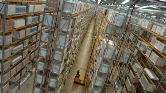 NARROW AISLE RACKING - Image 9