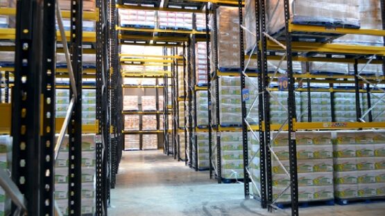 NARROW AISLE RACKING - Image 3