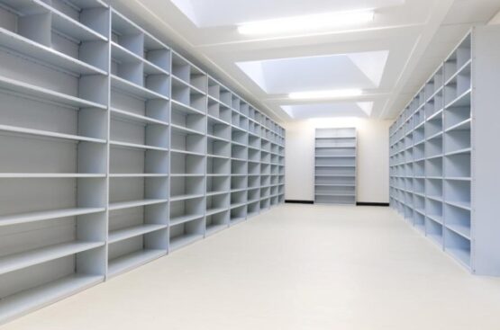 STORMOR SHELVING - Image 2