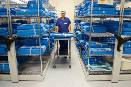 TRACKLESS MOBILE SHELVING