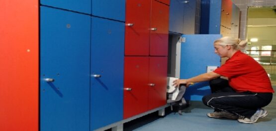 LAMINATE LOCKERS