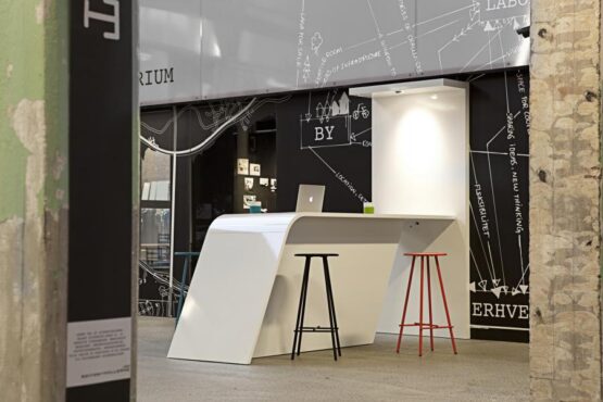 Wing Reception Desk - Image 2