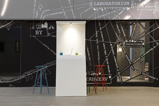 Wing Reception Desk - Image 3