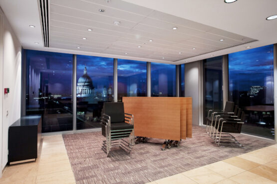 Transcend Flip Top Table - Image 2