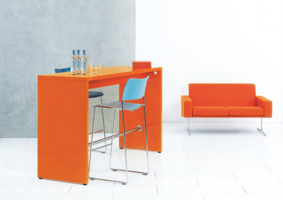 TIME OUT/HIGH TABLE & TABLE AND BENCH - Image 4