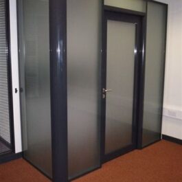 Single Glazed Glass Office Partition With Breakfast Bar
