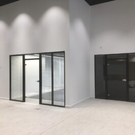 Double Glazed Glass Office Partition With Blinds