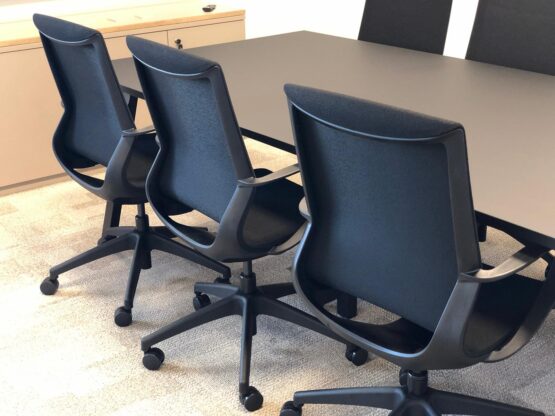 .L19 Task Chair - Image 8